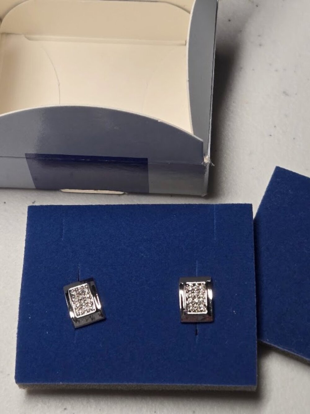 Vintage, new in box AVON court flash rhinestone earrings